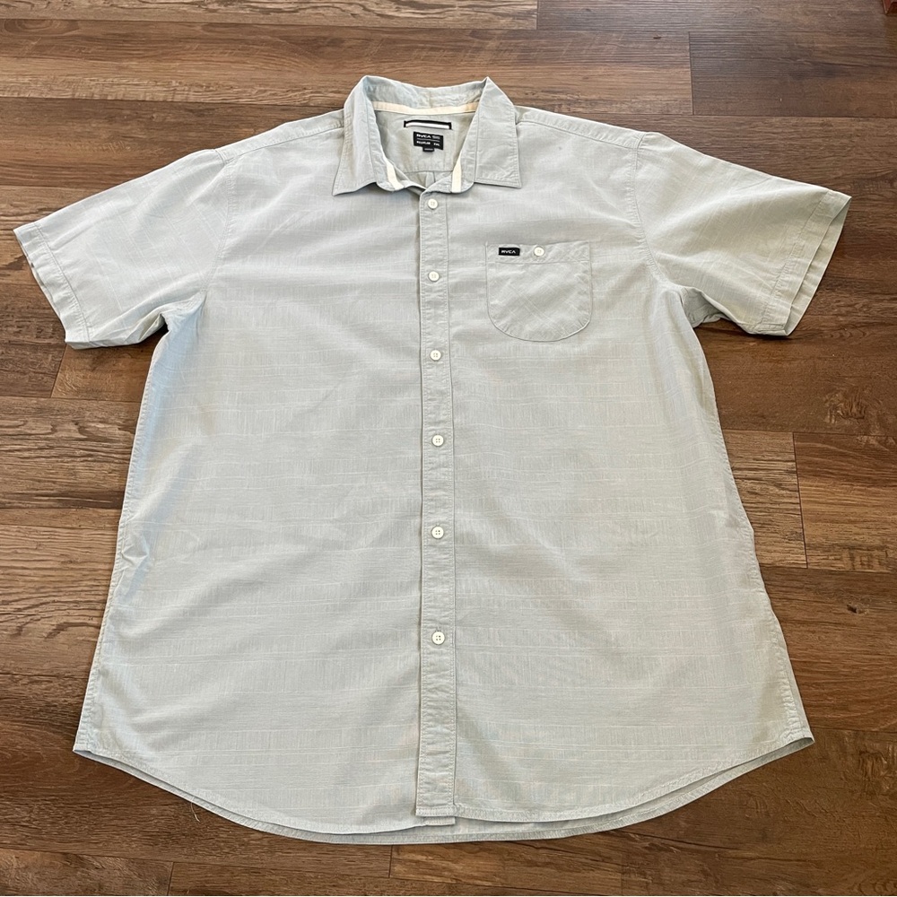 RVCA XXL Men's Short Sleeve button Shirt
